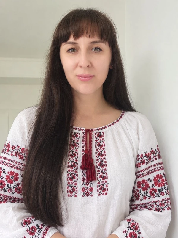 Як Сонячна школа з Волноваського району стала кращою на Донеччині — розмова з директоркою закладу