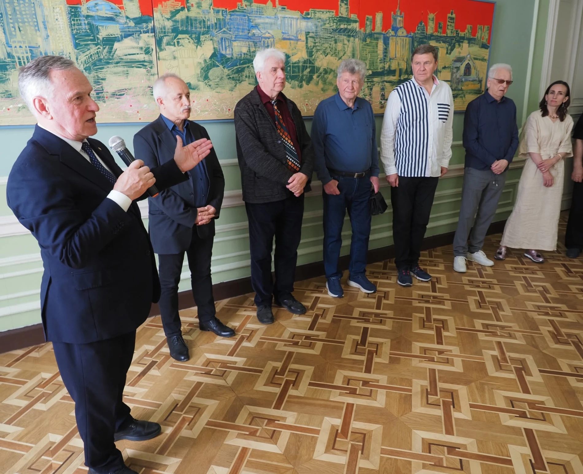 “Ми самі не знаємо,що в нас закладено”. Як ексмер Маріуполя став художником і підтримує інших митців