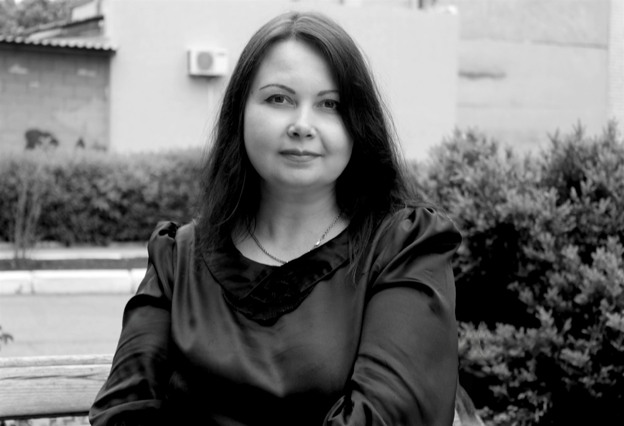 Олена Сеніч