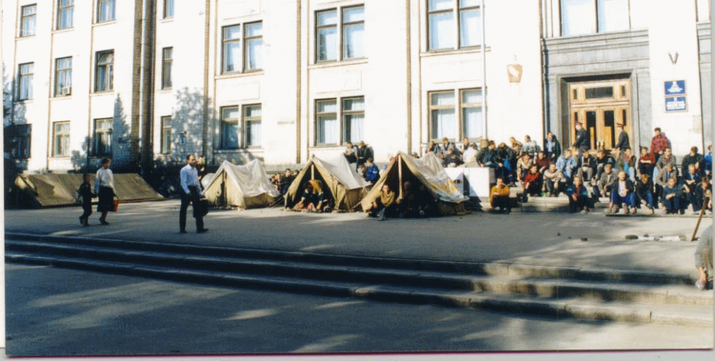 Пикет шахтеров летом 1997 года