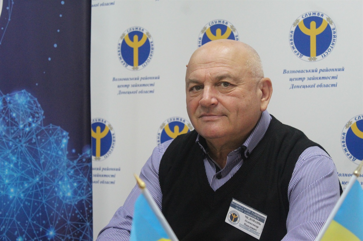 Олександр Человань під час інтерв'ю з Волноваха.City