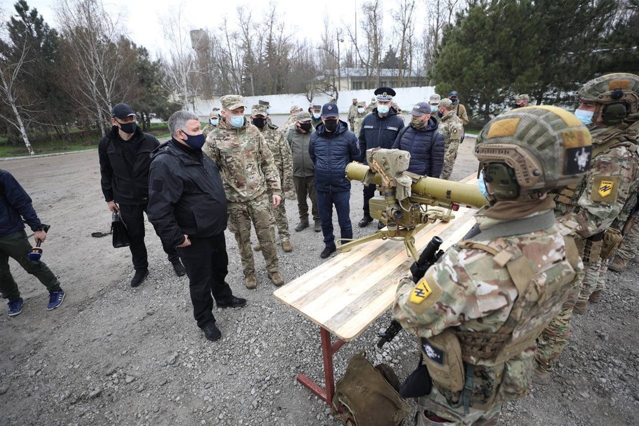 Відвідування бази полку "Азов" в Урзуфі