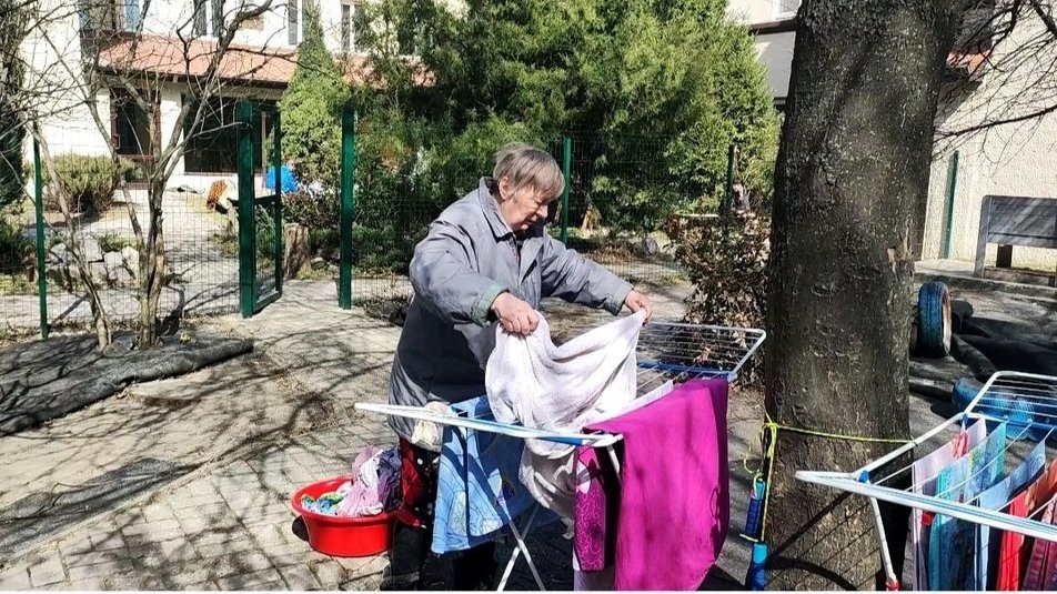Світлана Єськова у волонтерському центрі "Арена"