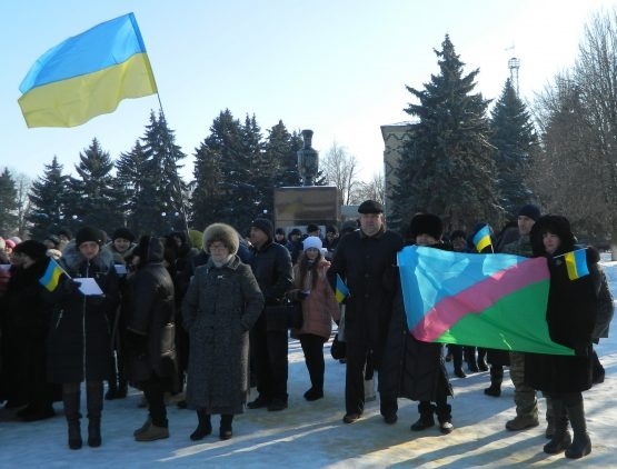 Юрій Бакаєв на флешмобі до Дня Соборності України у Великоновосілківському районі