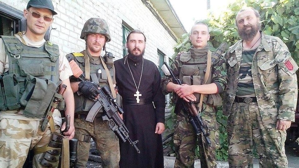 Макарій з військовослужбовцями, Донеччина. Фото: Facebook / Макарій