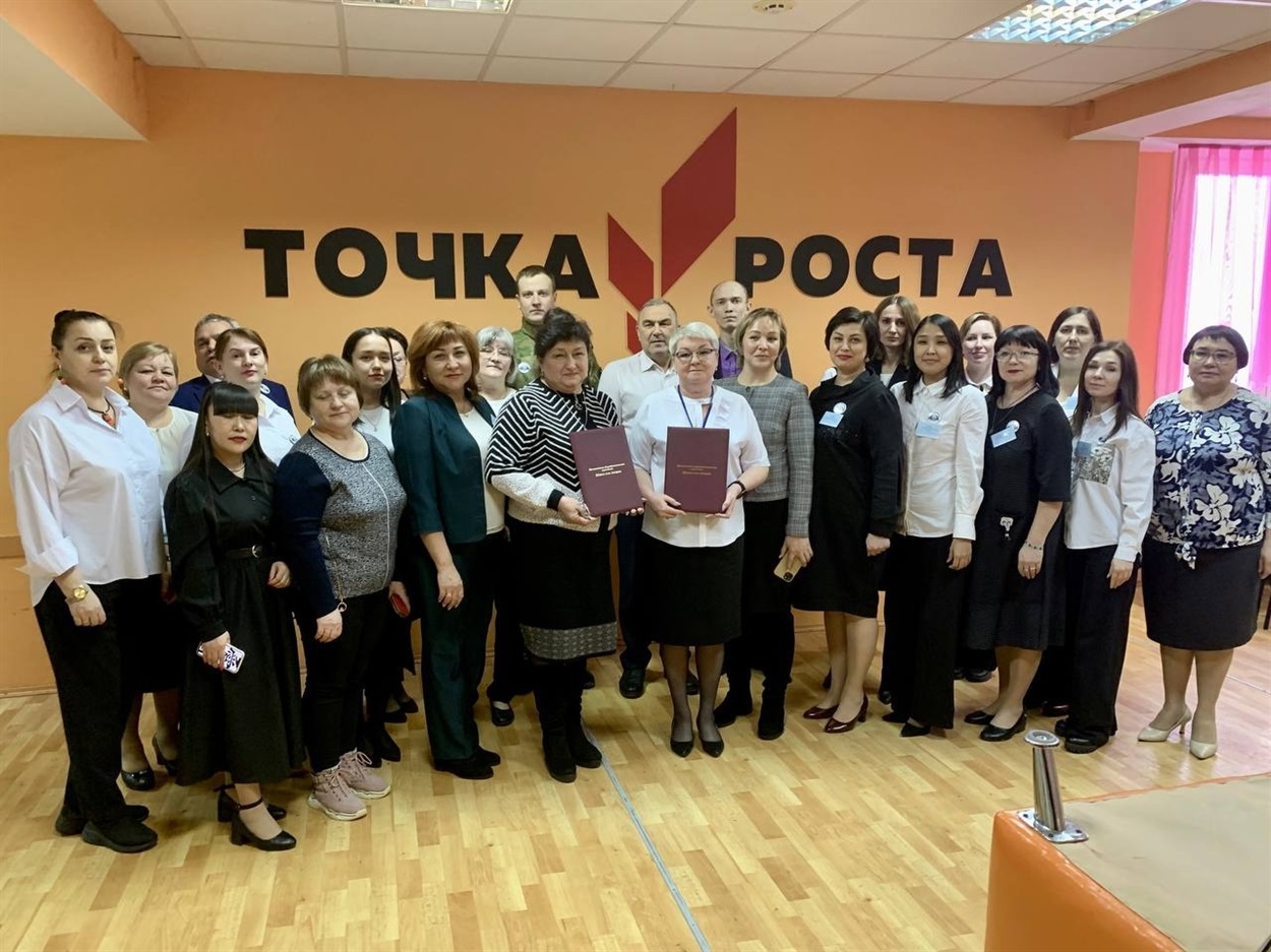 Вчителі з Україну приїхали на росію переймати педагогічний досвід в окупантів