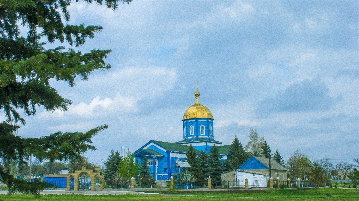 Храм Різдва Пресвятої Богородиці, побудований у 1795 році та розташований на території Андріївки Волноваського району