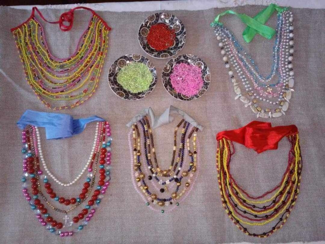 Бісерне намисто зроблене своїми руками учасниками народного пошуково-дослідницького фольклористичного гурту "Заграйярочка" за зразками давньої традиційної культури Волноваського району
