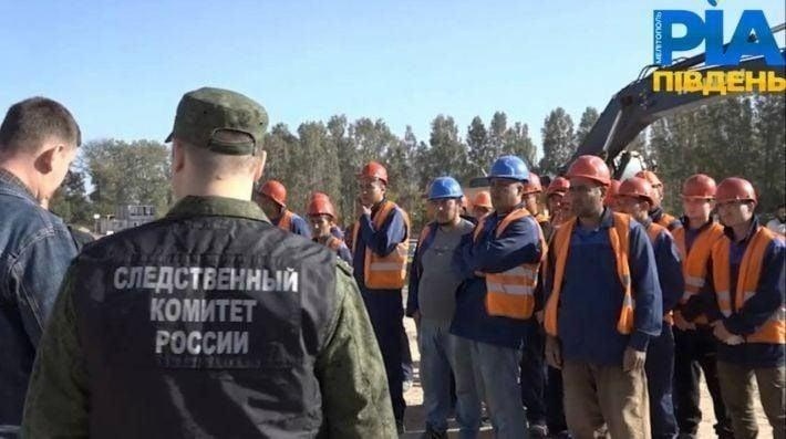 Як і навіщо Кремль замінює українців на росіян на захоплених територіях