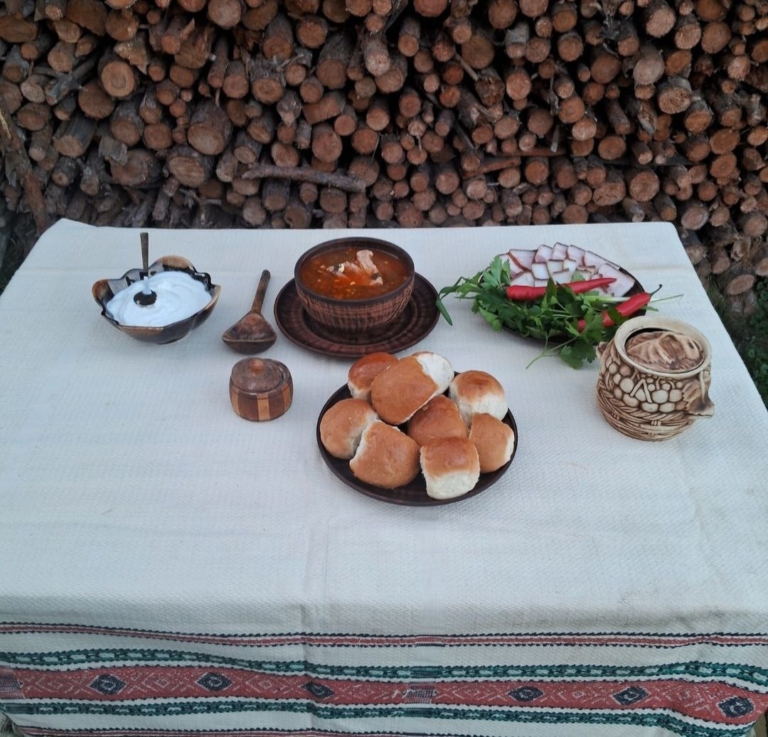 «Традиція приготування зеленого борщу з томатами на Вознесіння в селі Богоявленка»