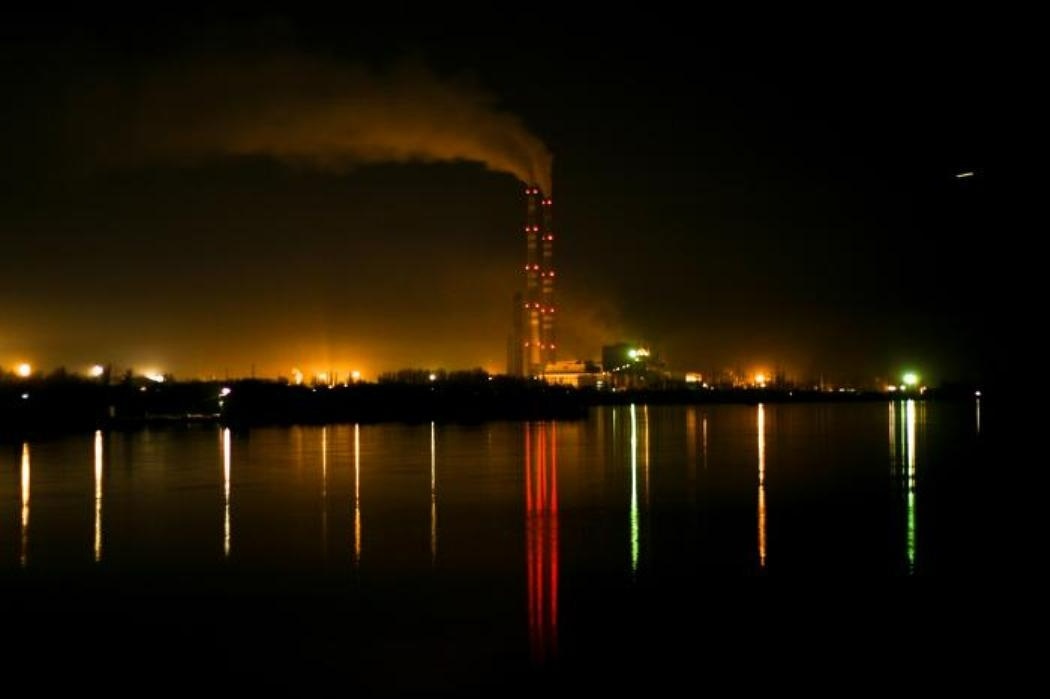 Вид на теплову електростанцію в Курахово до повномаштабного вторгнення