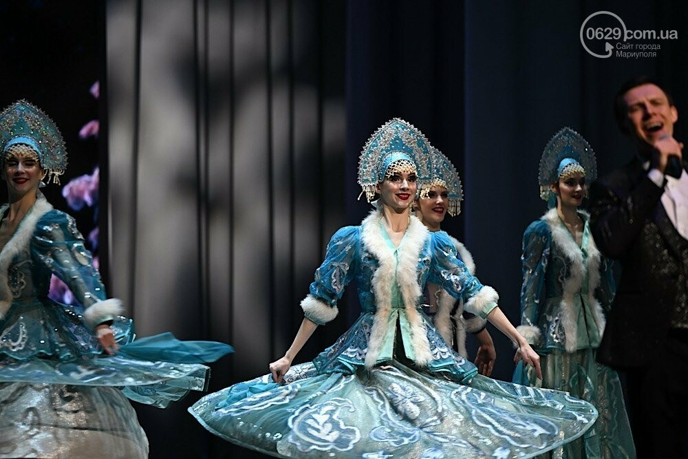 Окупанти урочисто відкрили драмтеатр, який знищили разом з людьми у Маріуполі: Відео