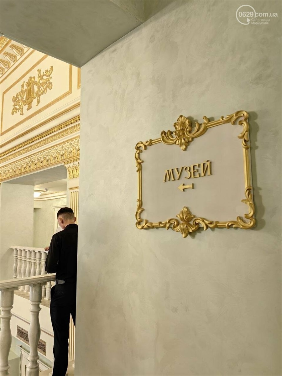 Окупанти урочисто відкрили драмтеатр, який знищили разом з людьми у Маріуполі: Відео